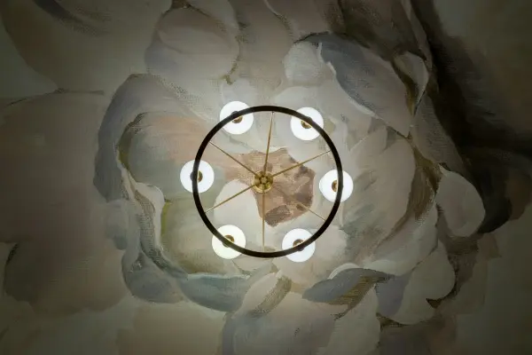 Keenan 31.25" Chandelier in Vibrant Gold - Image 7