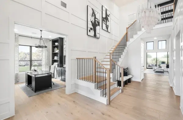 Stunning Mid-Century Statement Piece with Artisan Hand-Blown Glass - Image 21