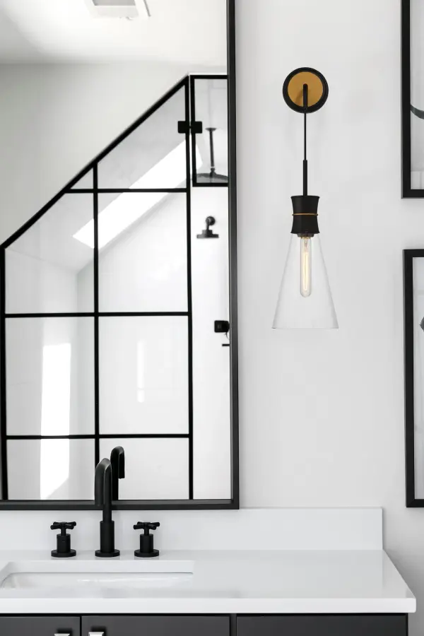 Quinn 7" Sconce - Image 9