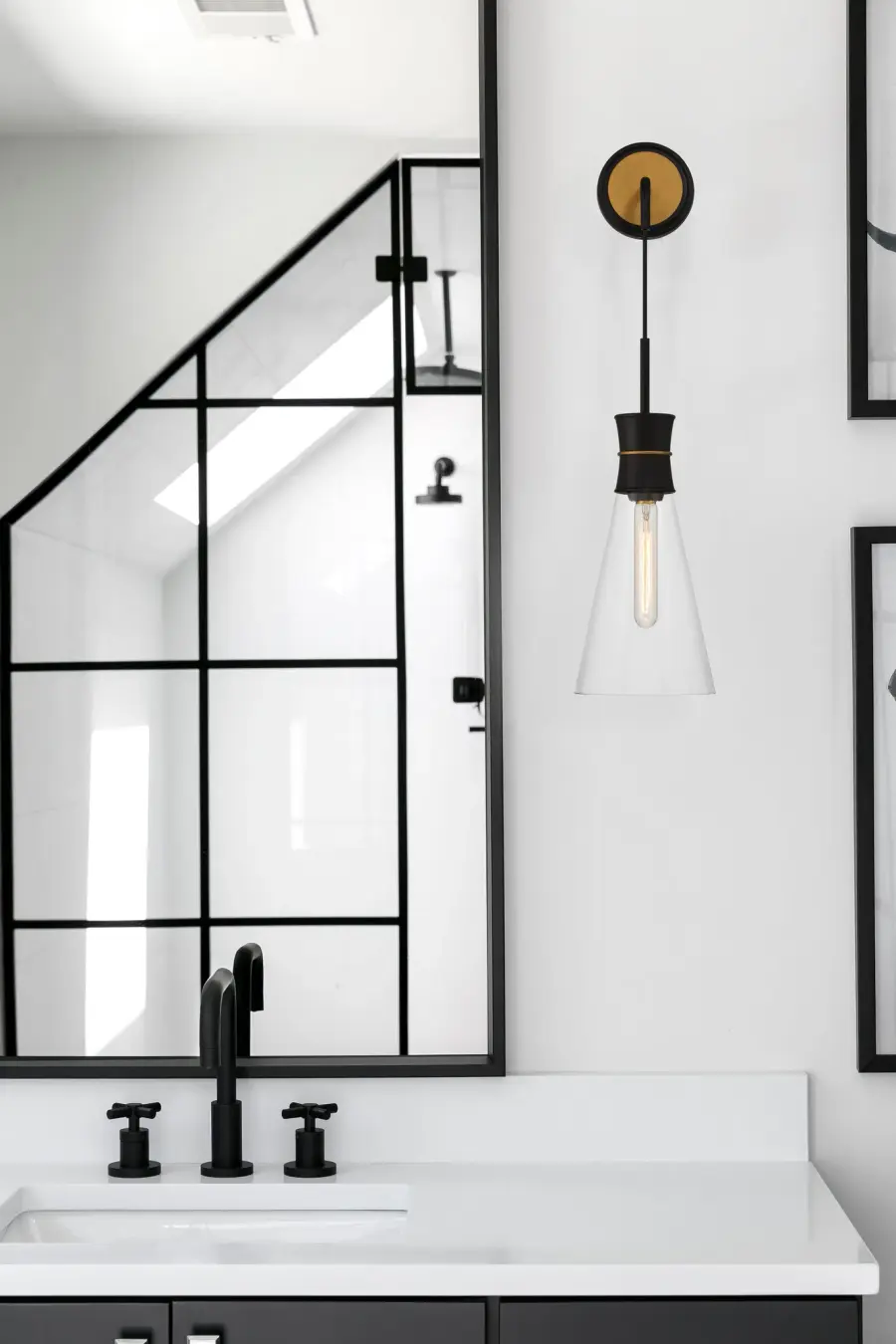 Quinn 7" Sconce - Image 9