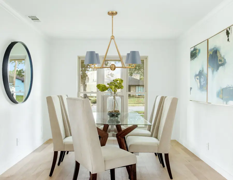 Xavier 31.75" Chandelier in Vibrant Gold - Image 5