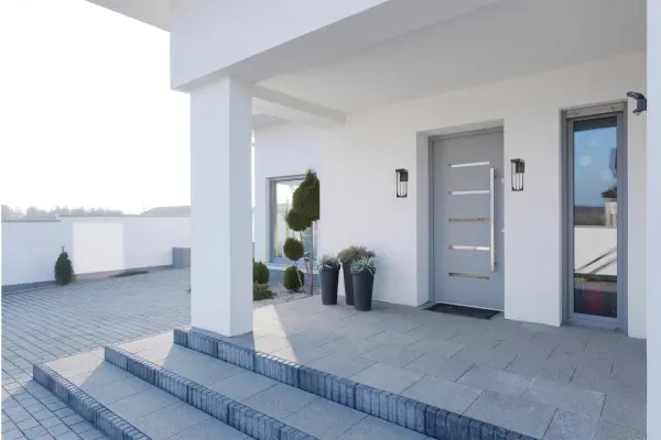 The Optika Collection is inspired by industrial vapor proof glass - without the glass. The LED downlight is softened by an anti-glare honeycomb louver. The Optika Collection comes in Matte Black (MB) finish, and is available in two sizes, small and large. Collection: Optika Outdoor Rooms: Façade, Entry, Portico, Garage Finish: Matte Black Width: 5.00" Height: 14.00" Length: 6.00" Weight: 4.00 lb Extension from Wall: 6.00" Wire: 7" Mounting Height: 3.00" Canopy: 5"x6"x6" Bulbs Included Maximum Wattage: 12.00 W Bulb Type: LED Light Source: LED Light Output: 960.00 lm Color Temperature: 3000 K CRI: 90 Dimmable Voltage: 120.00 V Material: Stainless Steel Country of Origin: China Safety Listing: cETL Safety Rating: Wet ADA LED - alternate view