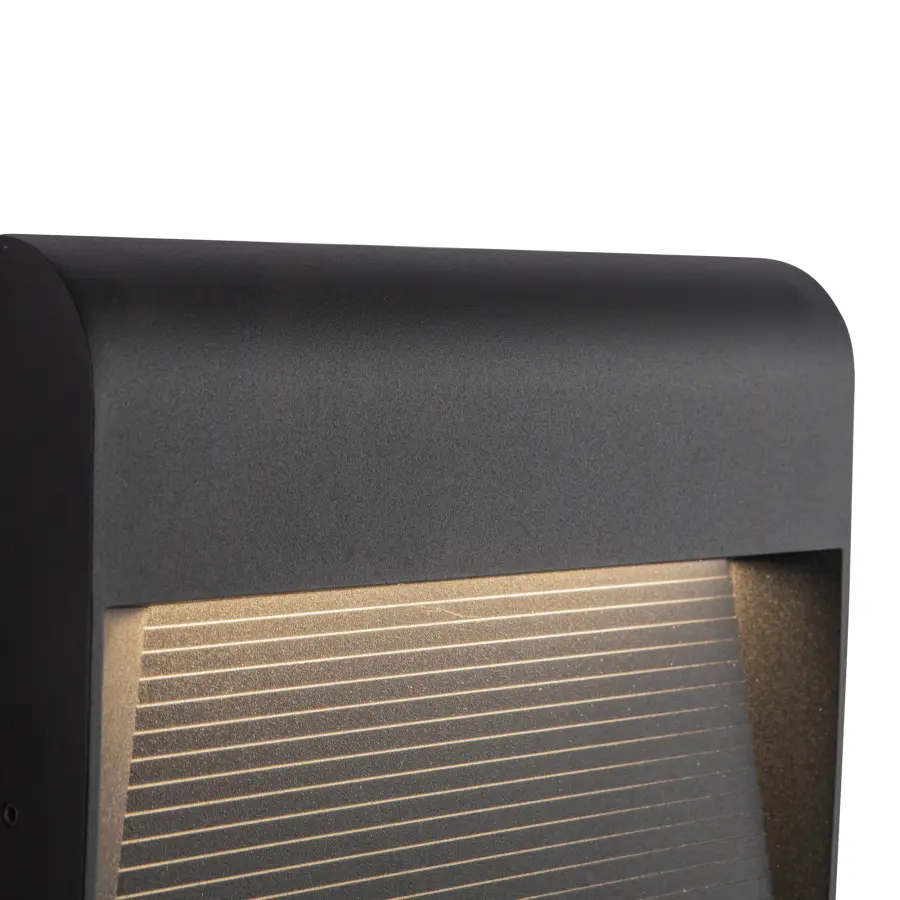 Casa 9-Inch Exterior Wall/Step Light - Image 5