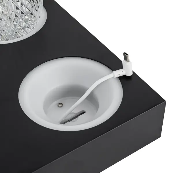 Marni 8-Unit Charging Station - Image 4