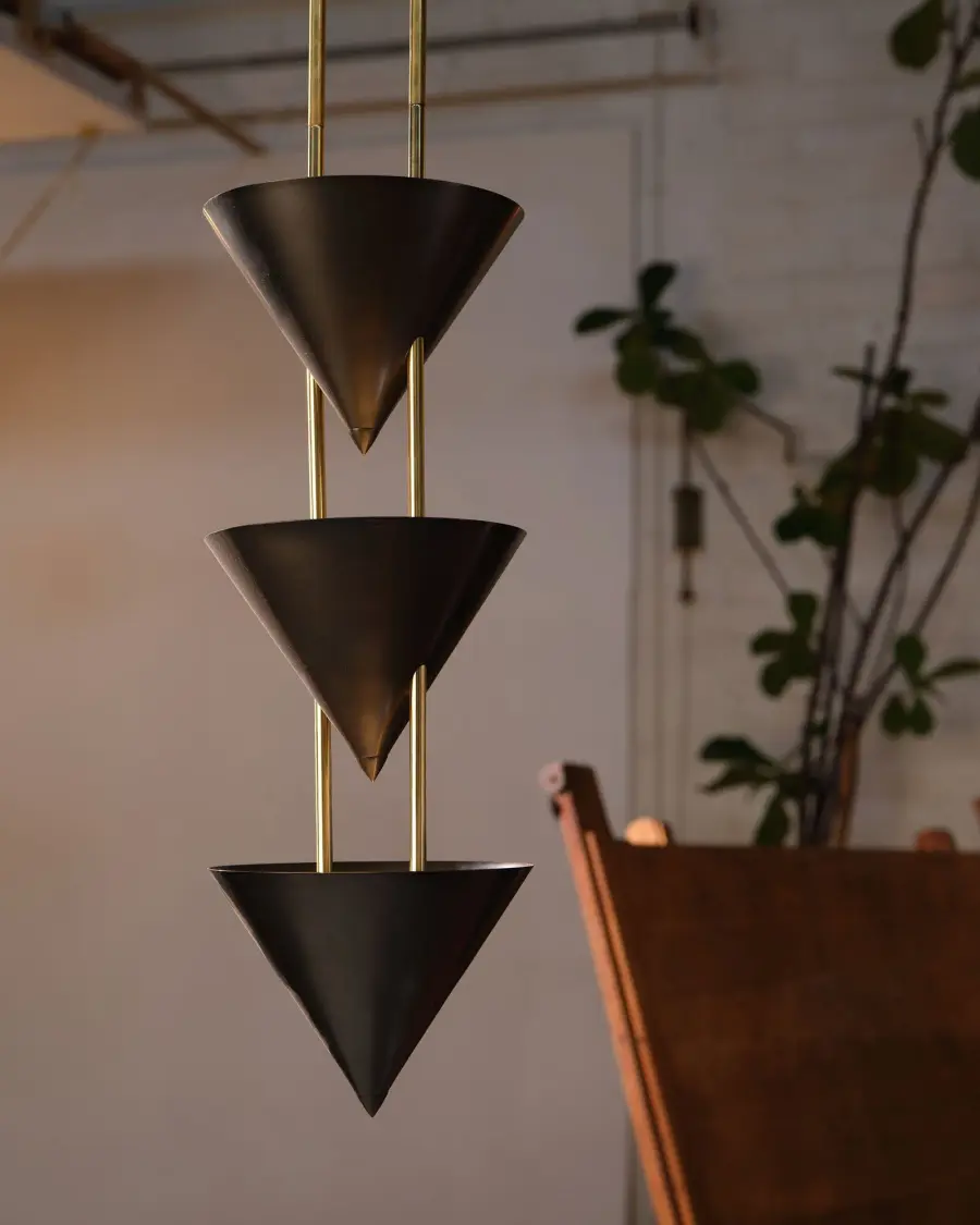 Versus 28-Inch Pendant - Image 17