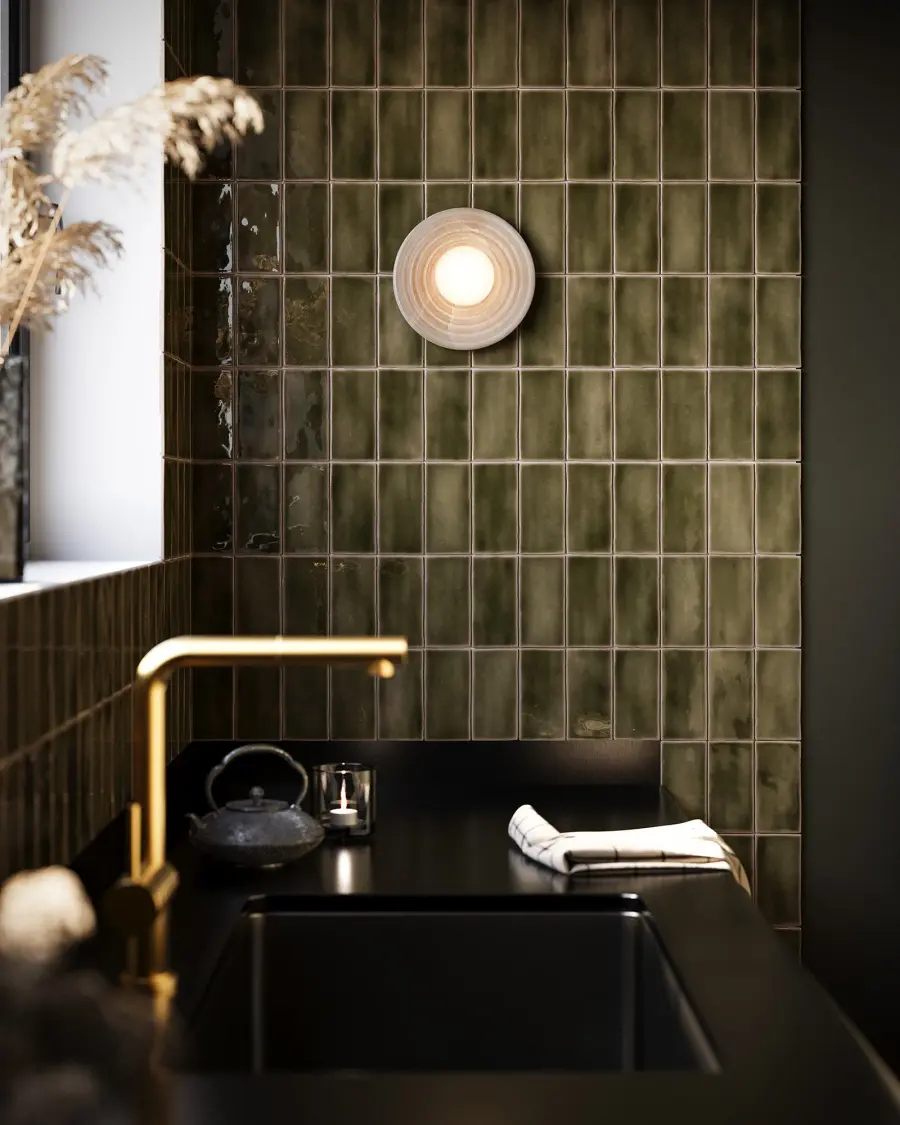 Dahlia 6-Inch Wall/Vanity Light in Vintage Brass - Image 2