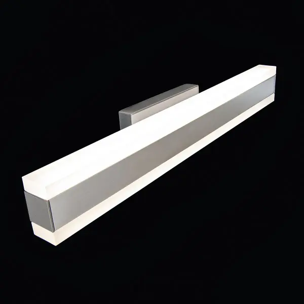 The Cinch delivers robust, energy-efficient illumination with a contemporary linear design. Features integrated LEDs with 90 CRI for accurate color rendering and switchable color temperatures for customizable ambiance.
