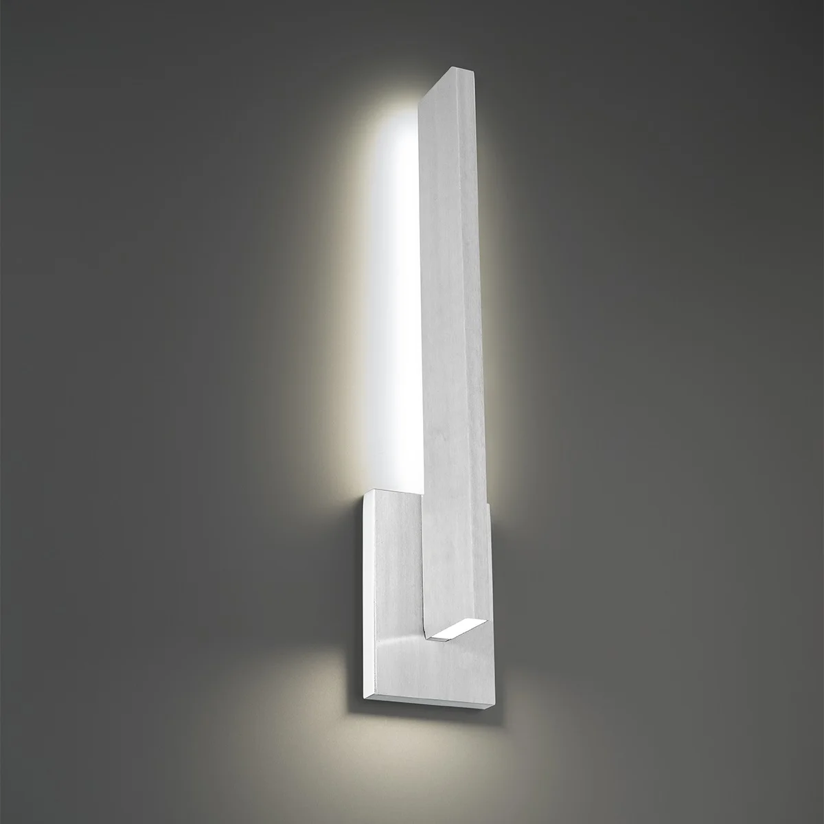 Mako 22" LED Outdoor Wall Sconce