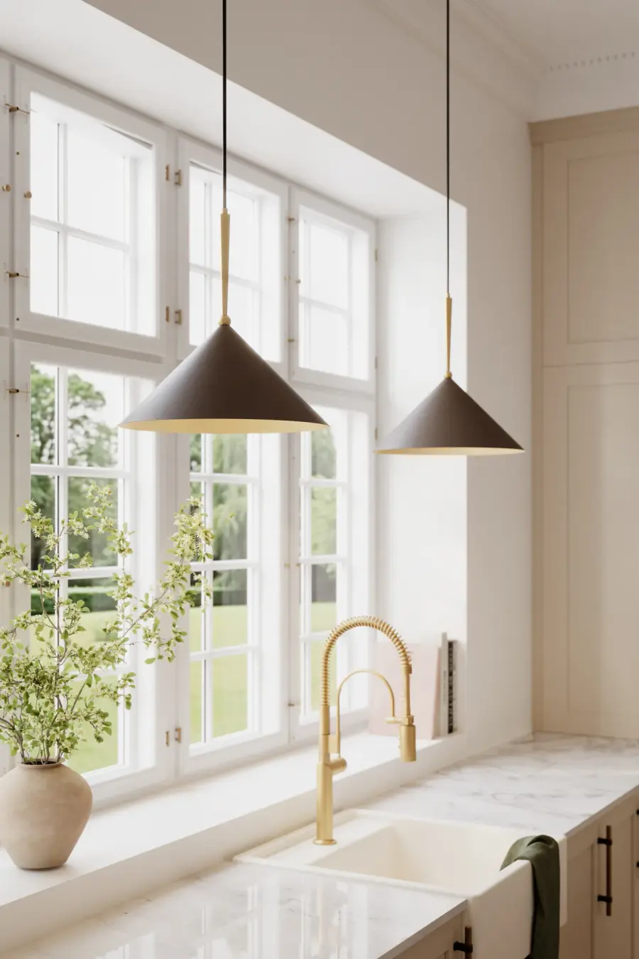 Cortan 16" 1-Light Pendant in Legacy Brass - Image 2
