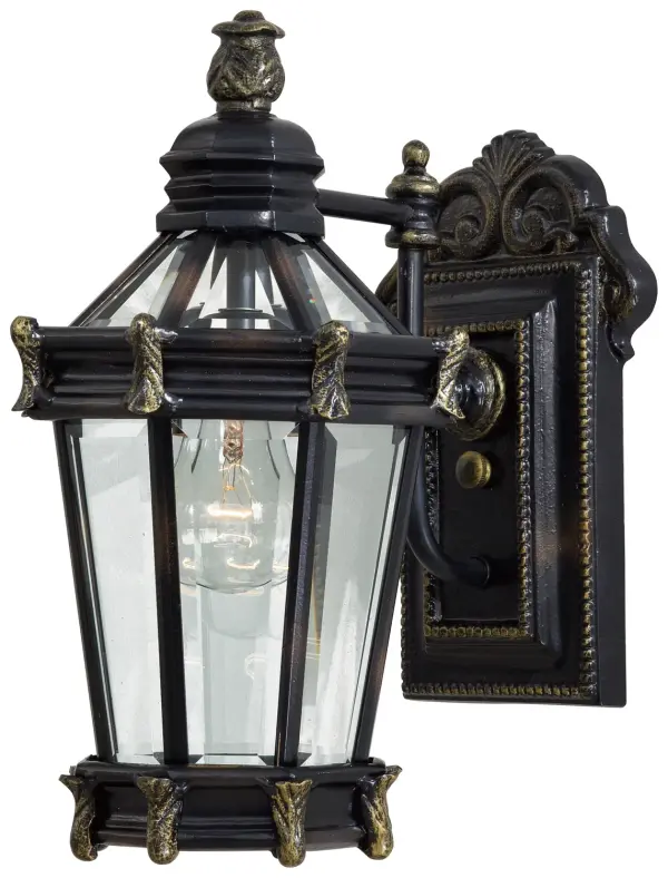 In Heritage w/Gold Highlights by Minka-Lavery from the Stratford Hall collection