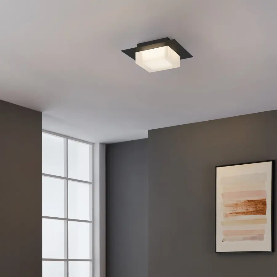 Foursquare 8" LED Flush Mount with 3-CCT Control - Image 4