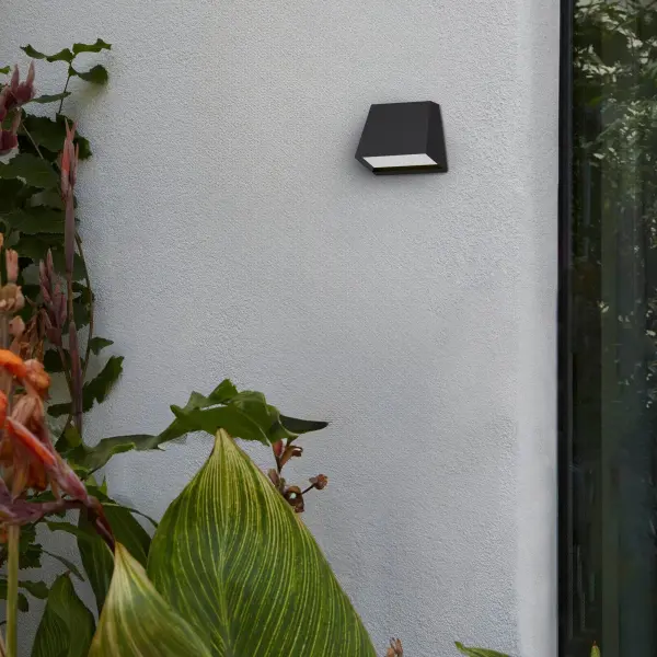 The Fillet combines minimalist design with practical functionality. Its die-cast aluminum construction and wet location rating make it ideal for outdoor use, while 3-CCT technology and dimmability offer lighting flexibility. - alternate view