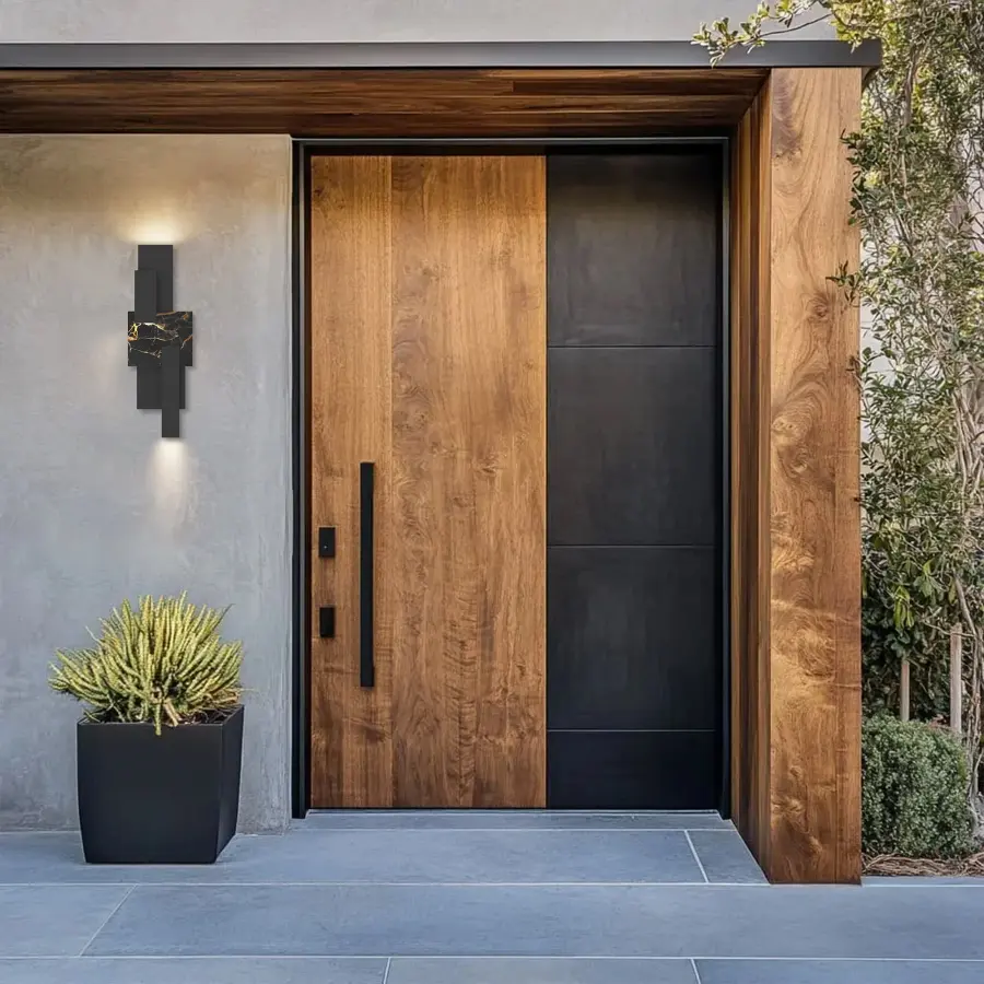 Sophisticated Outdoor Wall Sconce with Natural Marble Accents - Image 3