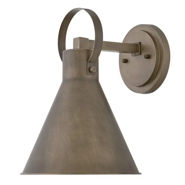 Part of our Coastal Elements Collection, Winnie’s profile is simple, hardworking, and meant to reflect the farmhouse style it complements so well. The composite shade features an anti-fading finish that is resistant to rust and corrosion, backed by a 5-year finish warranty.