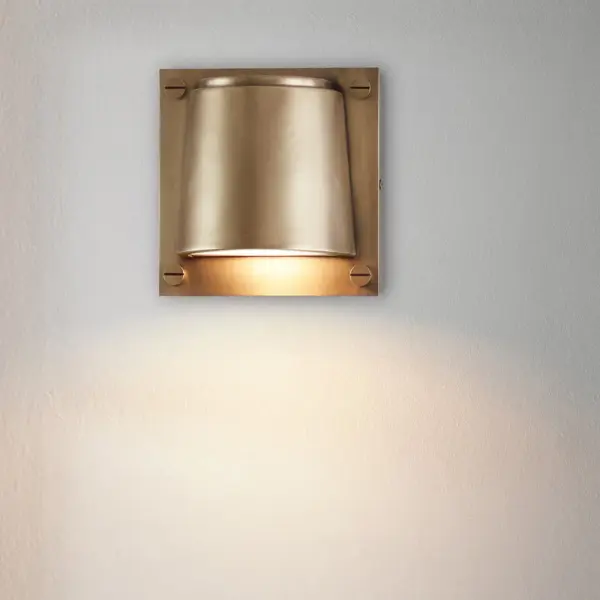 Small Single Light Sconce - Image 8