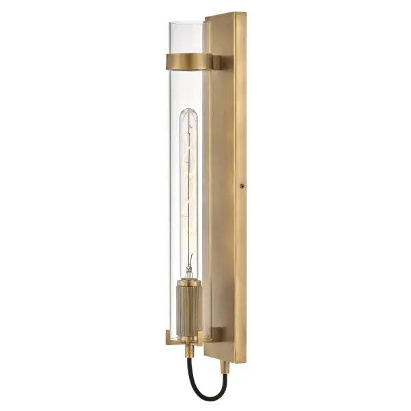 A versatile stunner, Ryden‘s chic, modern-industrial silhouette is practical yet stylish, featuring elongated glass shades held by heavy cast prongs. Classic finishes are complemented by black, fabric-wrapped cord and subtle detailing.