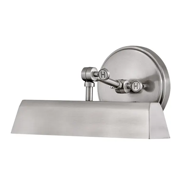 Embodying simple elegance, Arti’s functional, streamlined design can be seamlessly integrated into any space or style. Its robust, practical silhouette is crafted to enhance any room or featured décor with excellent illumination.