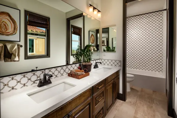 Corona 3-Light Bath Vanity in Oil Rubbed Bronze - Image 5