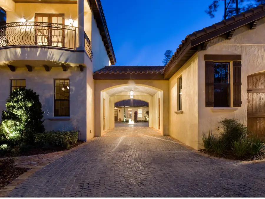 The Carriage House VX by Maxim - Image 4