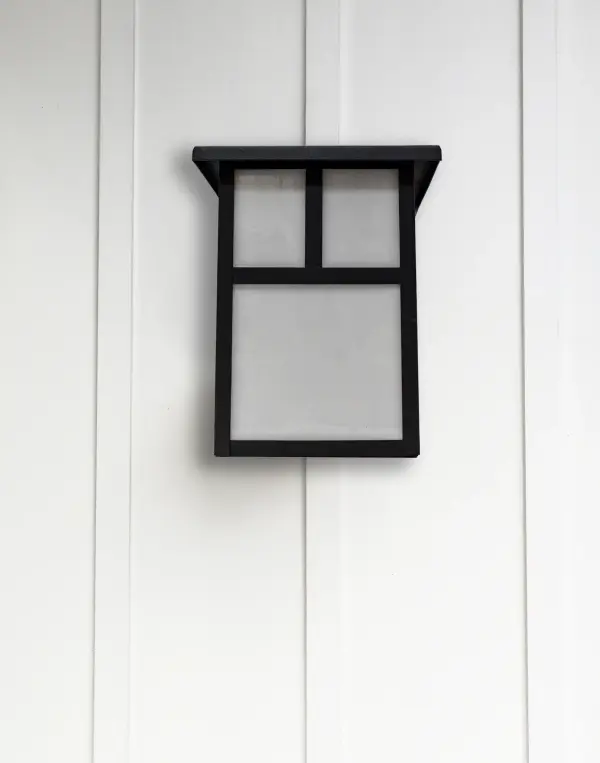 Coldwater is a traditional, craftsman/mission style collection from Maxim Lighting International in Burnished with Honey glass. Collection: Coldwater Finish: Black Glass: White Width: 6.00" Height: 7.50" Weight: 2.51 lb Extension from Wall: 6.00" Canopy: 6"x5.25" Number of Bulbs: 1 Maximum Wattage: 60.00 W Bulb Type: A19 Bulb Base: E26 Medium Light Source: Incandescent Light Output: 1150.00 lm Dimmable Rated Average Life: 2500 Voltage: 120.00 V Material: Aluminum, Glass Safety Listing: cETLus Safety Rating: Wet Manufacturer Warranty: 1 Spec Sheet Instructions Parts Diagram - alternate view