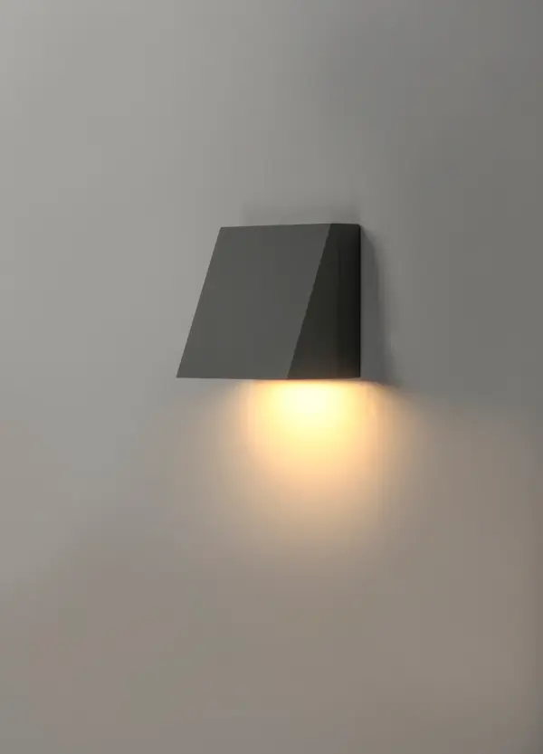 Pathfinder LED Outdoor Wall Sconce in Silver - Image 3