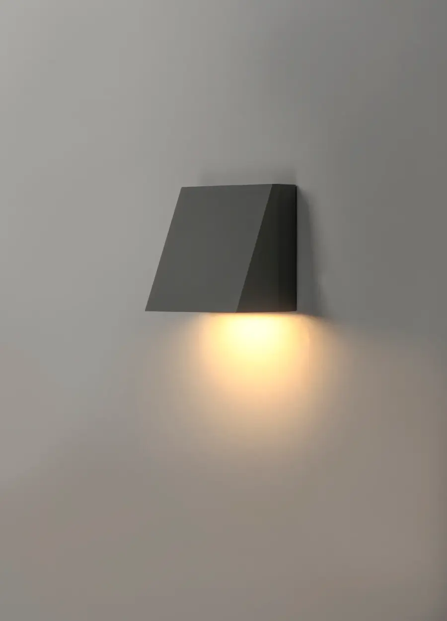 Pathfinder LED Outdoor Wall Sconce in Silver - Image 3