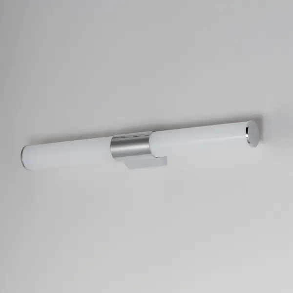 Tubo 24" LED Bath Vanity Light in Polished Chrome - Image 3