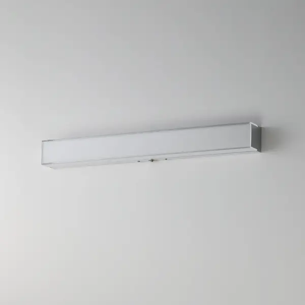 Edge LED Bath Vanity Light in Polished Chrome - Image 4