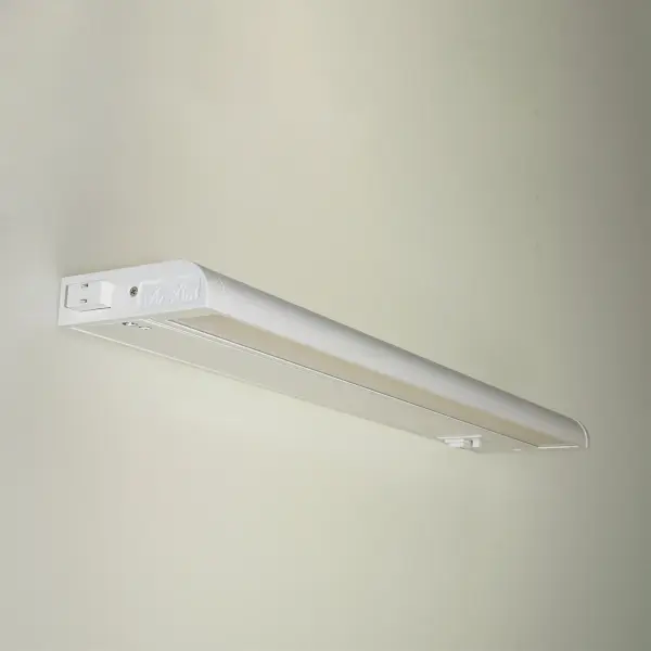 Collection: CounterMax 5K Finish: White Width: 3.50" Height: 1.00" Length: 12.00" Weight: 0.99 lb Bulbs Included Number of Bulbs: 1 Maximum Wattage: 6.00 W Bulb Type: PCB Bulb Base: PCB Integrated Light Source: LED Light Output: 460.00 lm Color Temperature: 2700 K CRI: 90 Dimmable Rated Average Life: 35000 Voltage: 120.00 V Material: Aluminum + LED + PC Safety Listing: cETLus Safety Rating: Damp LED Manufacturer Warranty: 5 Spec Sheet Instructions - alternate view