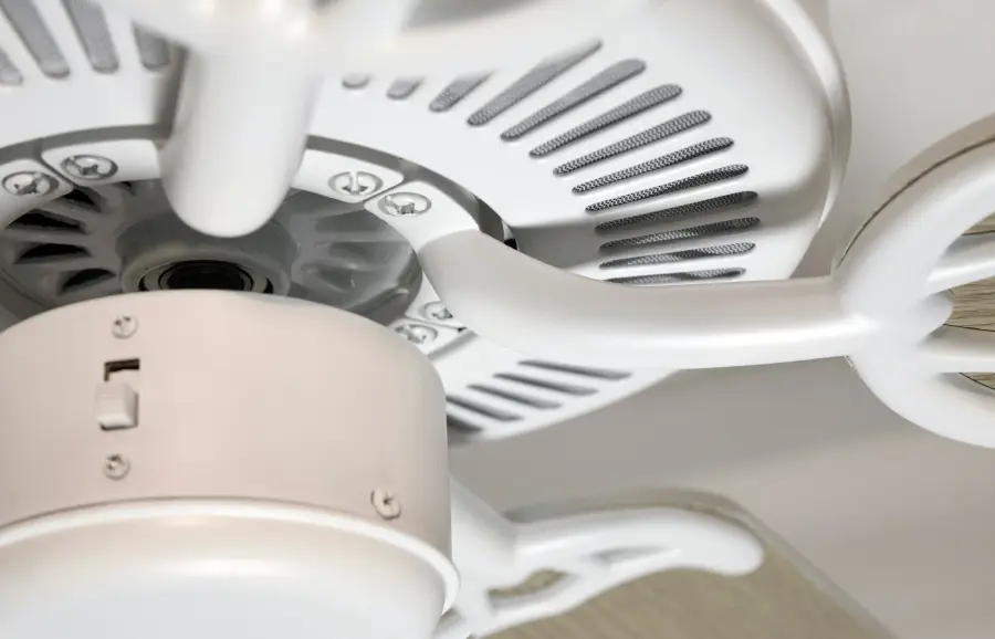 Basic-Max 52" Ceiling Fan in Matte White - Image 2