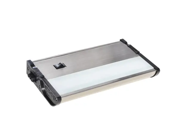 The MX-L120-DL features the same low profile frame of the MX-L120DC and also full dimmability but with an increased lumen output.  Featuring the new LG 5630 LED with closer spacing for better light distribution and lower operating temperatures for longer life.  The hinged top gives access for easy installation with captured mounting screws and quick wire connectors.