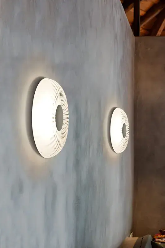 Spira 10.2 Clear Glass Wall Sconce - Image 2