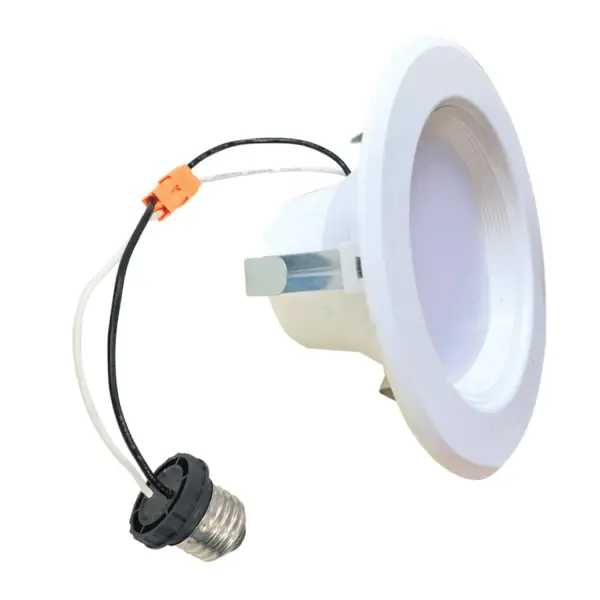 This 9W LED retrofit downlight offers exceptional versatility with both hardwire and socket installation options. High 90+ CRI ensures accurate color rendering, while the baffled design minimizes glare for comfortable illumination.