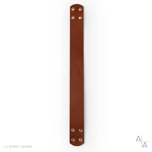 Looking to customize your SNAPS lighting system and need additional leather straps? This 24" strap extension can be used to create a design uniquely adapted to your space. Contact Customer Service should you have any questions.
