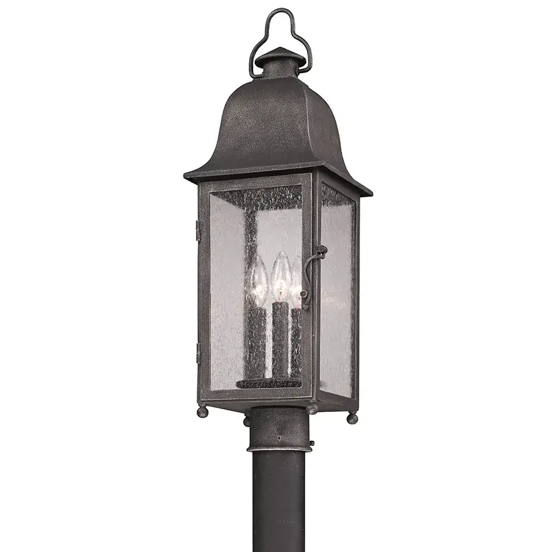 Larchmont Three Light Post Lantern in Vintage Bronze