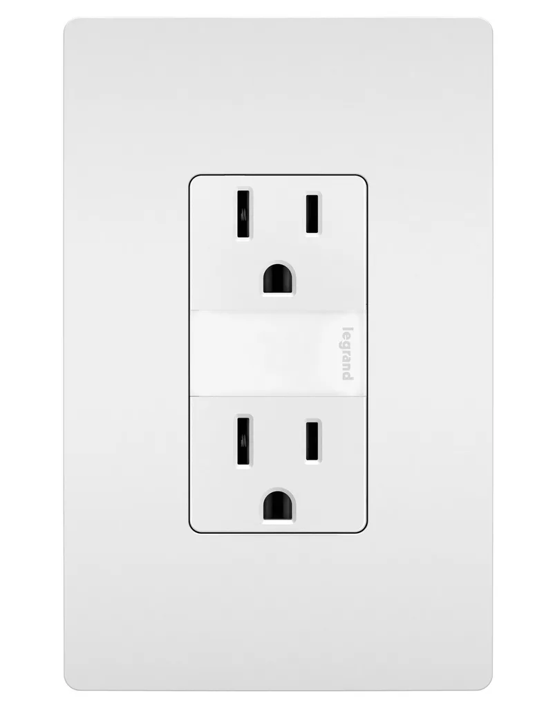 radiant 15A Tamper-Resistant Outlet with Night Light in White