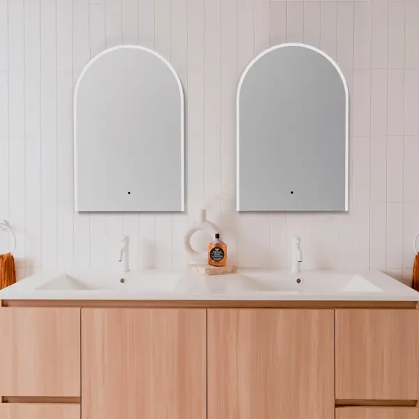 Starlight 32" x 40" Arched Lighted Mirror - Image 4