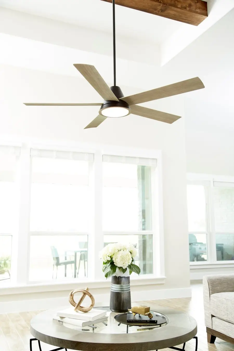 Temple 56" Damp Rated Ceiling Fan with Light - Image 2