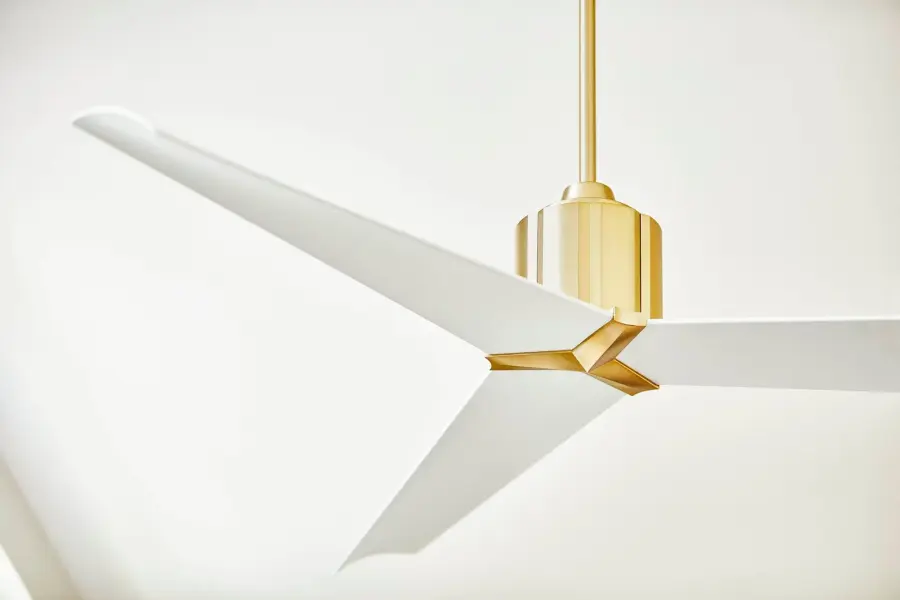 Strato 60" Ceiling Fan - Aged Brass & White - Image 7