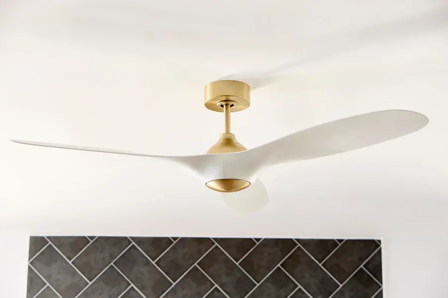 Province 56" Ceiling Fan with Light - Image 5