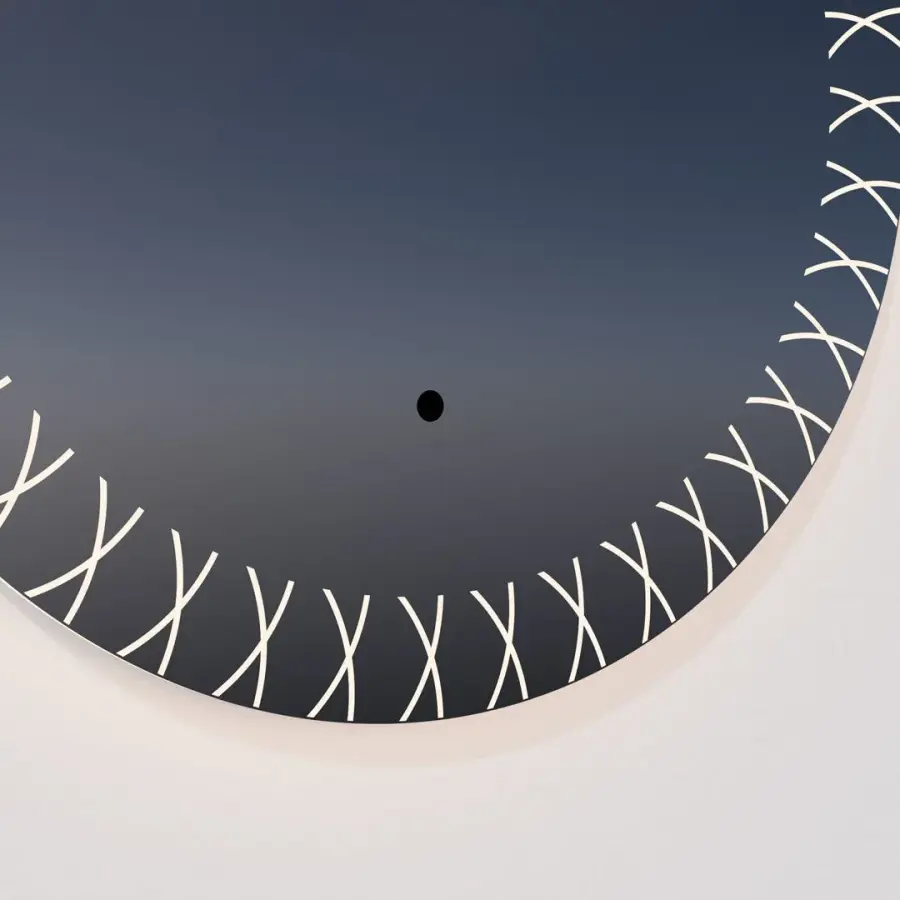 XO 36" Lighted Mirror - Image 3