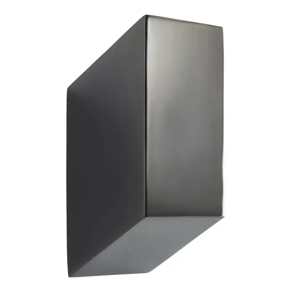 The UNO wall sconce combines clean-edged minimalist design with practical versatility. Its damp-rated construction and dimmable 7-watt LED make it ideal for both covered outdoor areas and refined interior spaces.