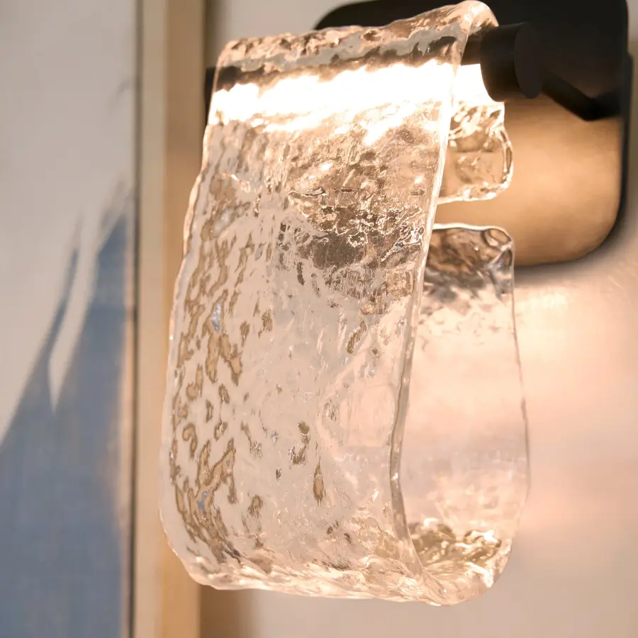 Veer 1-Light Wall Sconce in Aged Brass - Image 7