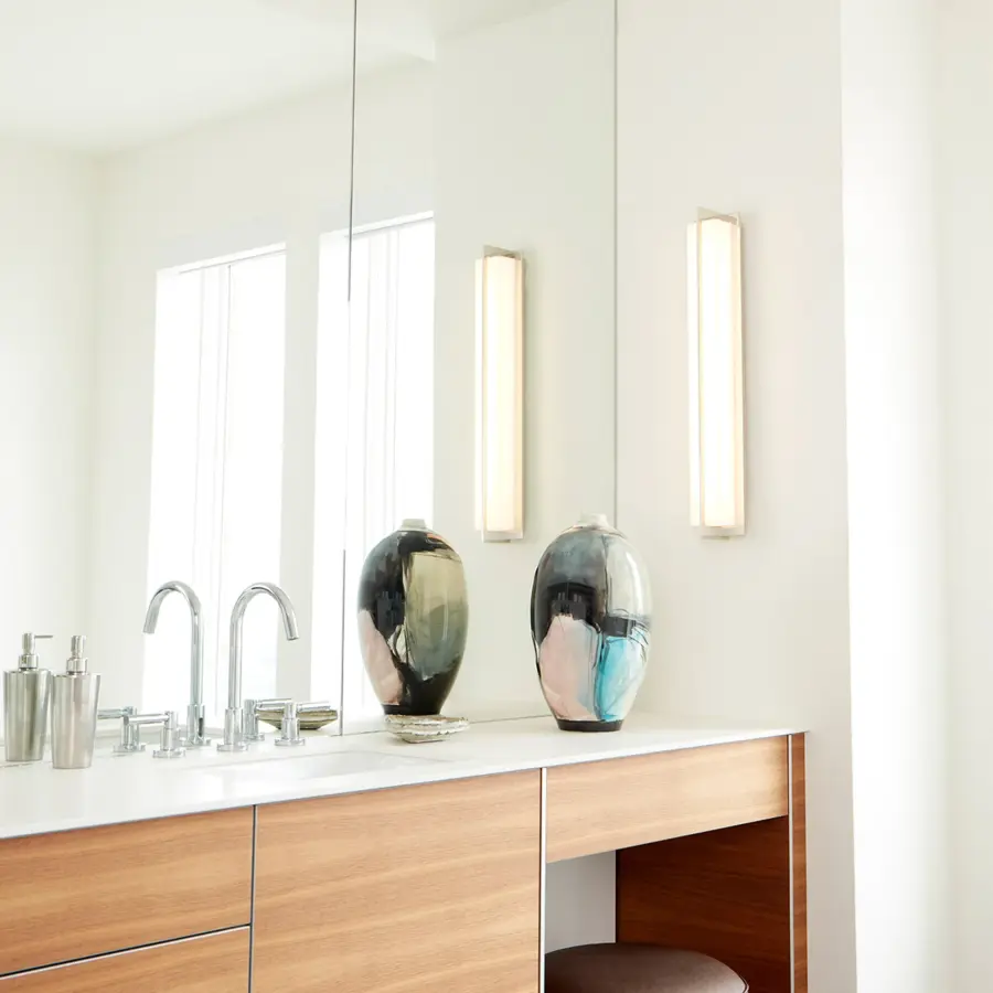 Metrix 28" Vanity Light in Polished Nickel - Image 3