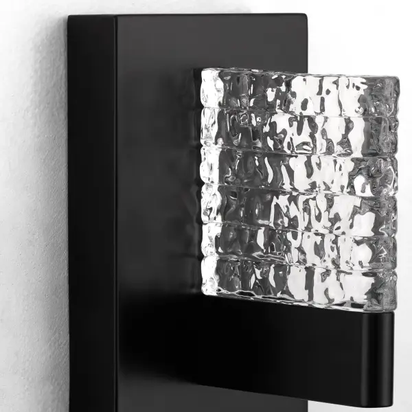 Gamma 1 Light Wall Sconce in Black - Image 4