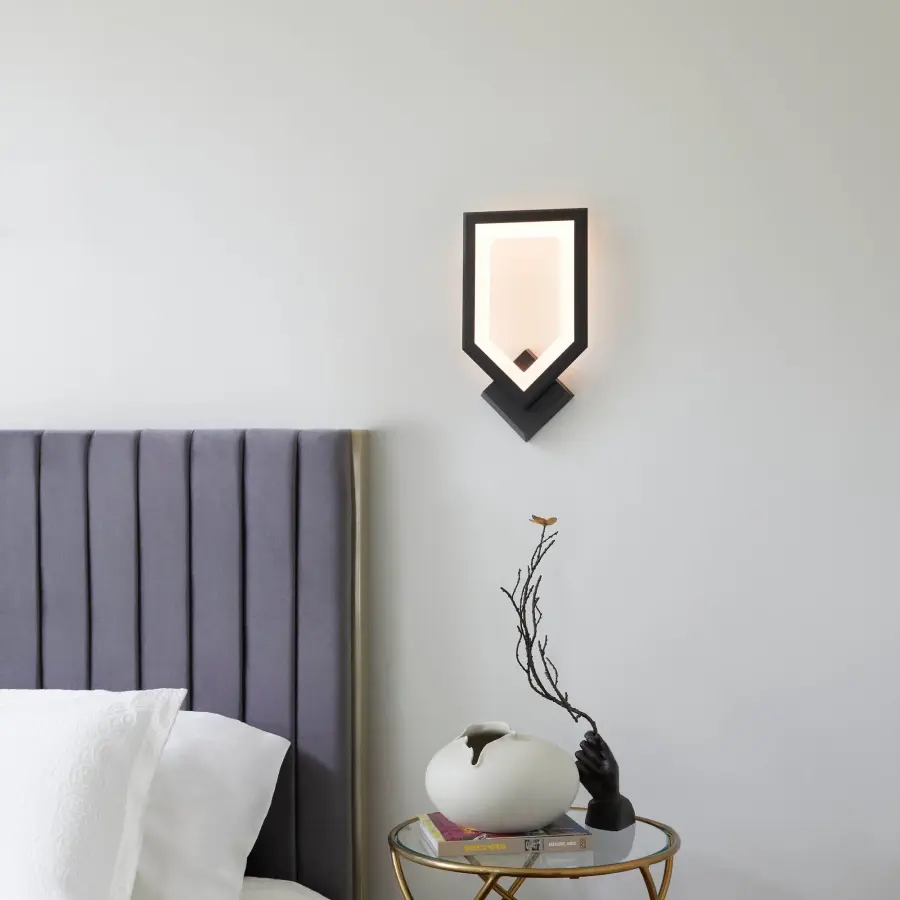 Modern Art Deco LED Sconce with Geometric Elegance - Image 6