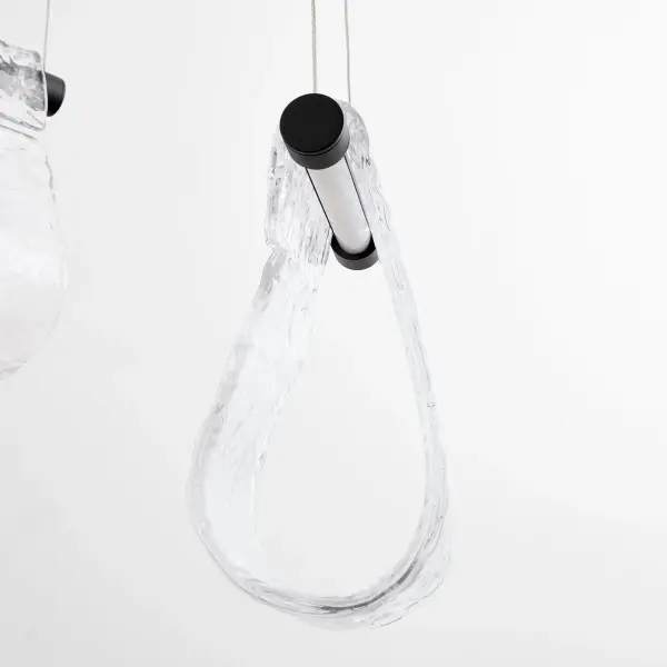 Veer 5-Light Pendant in Black - Image 4