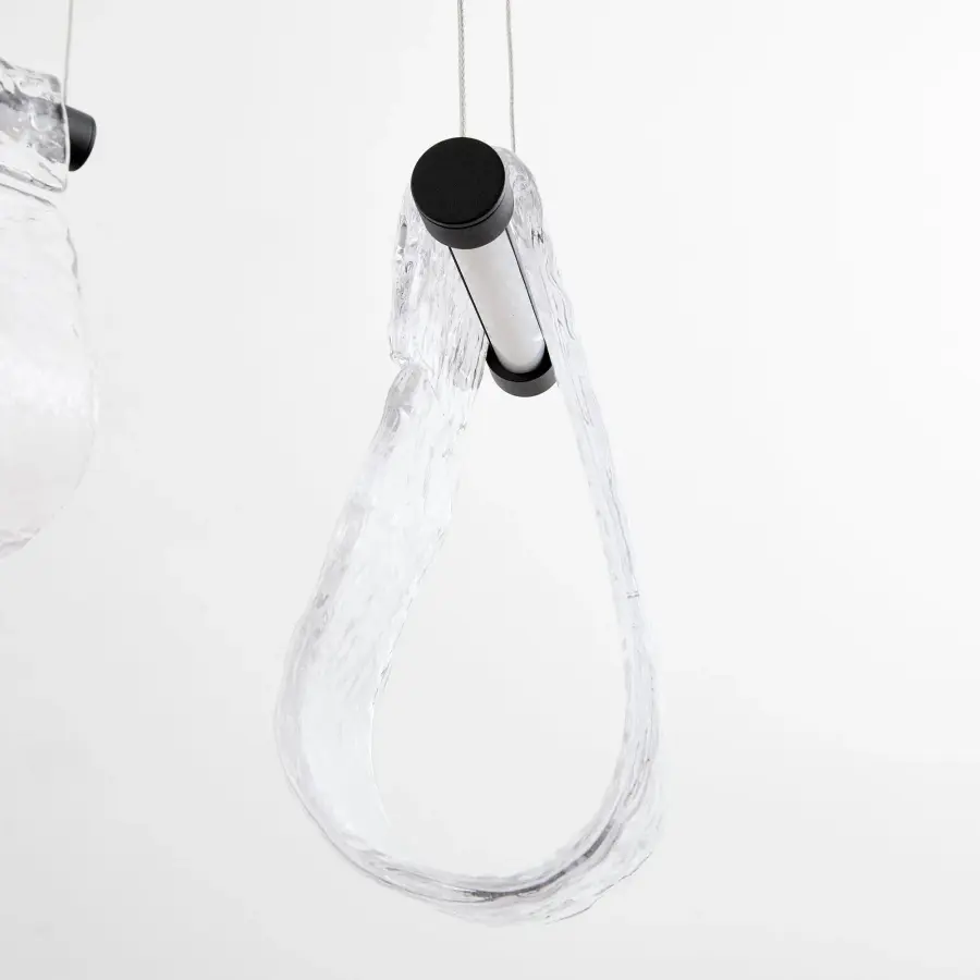 Veer 5-Light Pendant in Black - Image 4