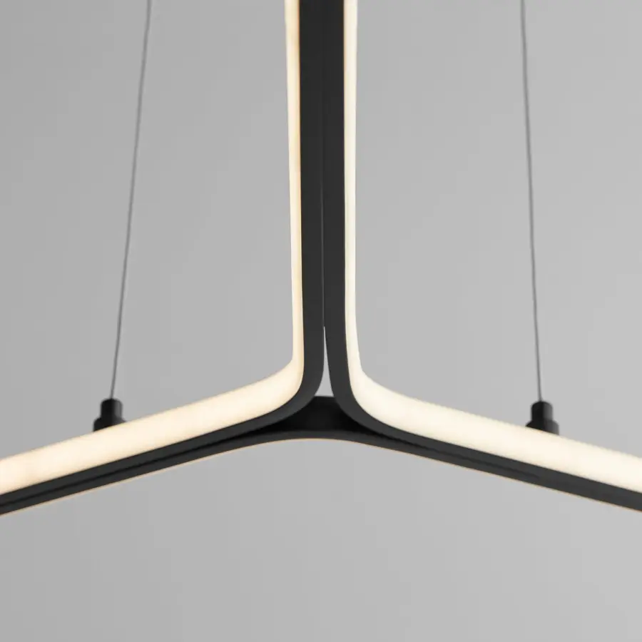 Estrella CCT Pendant in Black - Image 6