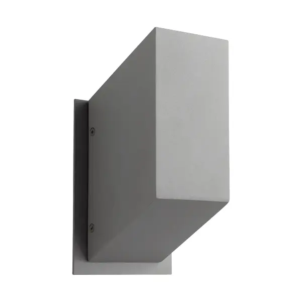 The Uno Small delivers minimalist design with architectural precision. Its angled profile and warm 3500K glow create sophisticated ambiance for contemporary exteriors and interiors. Wet-rated durability and dimmable functionality make it ideal for pathways, entries, and facades.